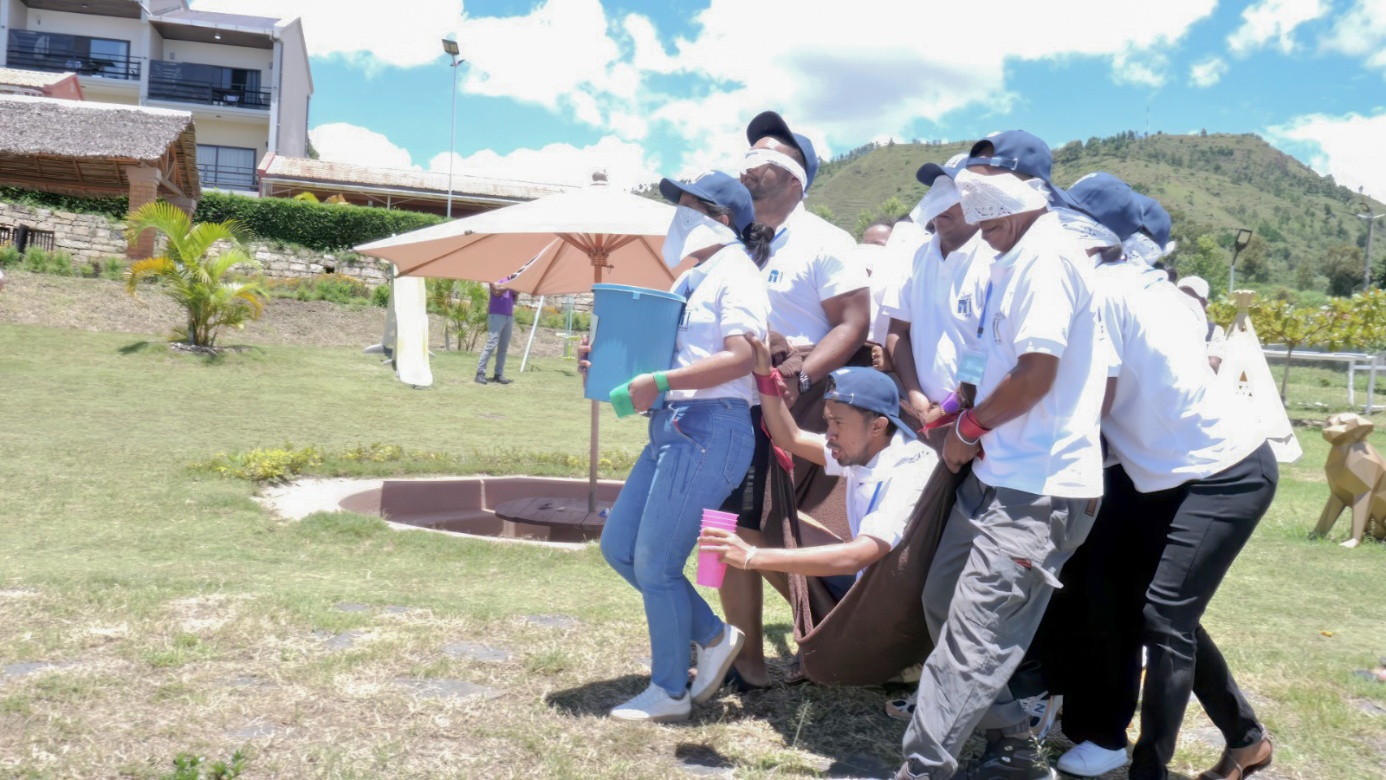 Team Building 2026, Ampefy