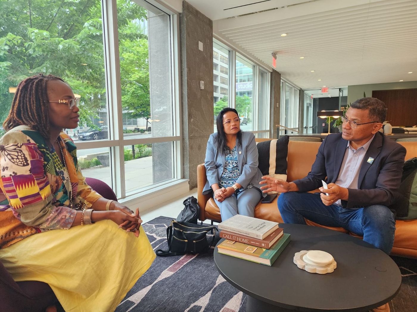 from left to right: Ms Tasila Banda – Senior Biodiversity Specialist at the GEF, Ms Ony Rakotoarisoa – Director-General of MNP, and Dr Rija Ranaivoarison – Executive Director of FAPBM, Washington DC